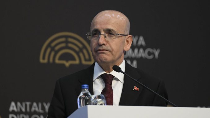 hazine-ve-maliye-bakani-simsek-turkiye-saglam-yapisal-temelleri-sayesinde-cok-daha-iyi-noktada-PSVSAHZq.jpg