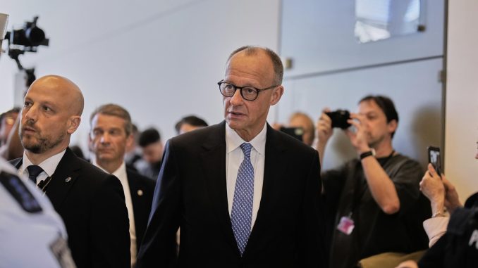 almanyada-siyasi-belirsizlik-buyuyor-friedrich-merz-ilk-turda-basbakan-secilemedi-4Z9J7Z4J.jpg