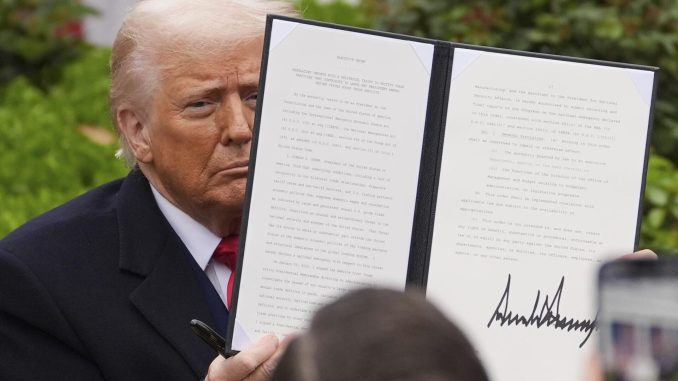 trumptan-dini-ozgurlukler-komisyonu-karari-ulkemize-dini-geri-getiriyoruz-IUw1ixp4.jpg